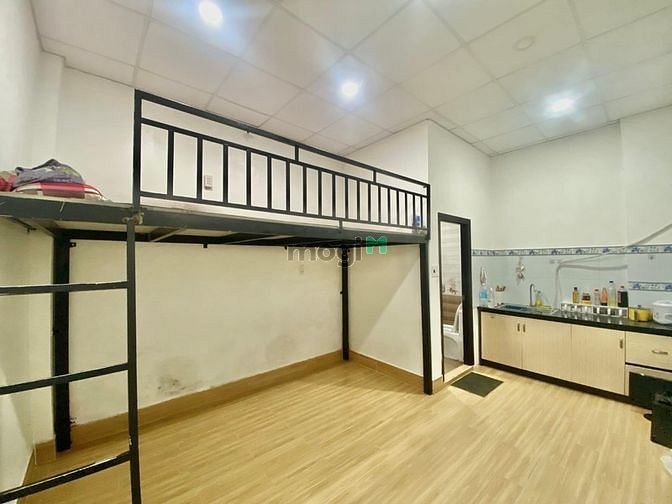 Hình ảnh 🆘 TRỐNG SẴN 1 PHÒNG CÓ Máy Lạnh Giá Siêu Hạt Dẻ