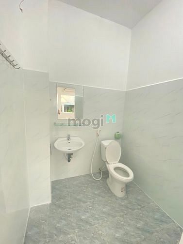 Hình ảnh Còn Trống 2 Phòng Dạng Căn Hộ Ngay Công Viên Hoàng Văn Thụ- Tân Bình