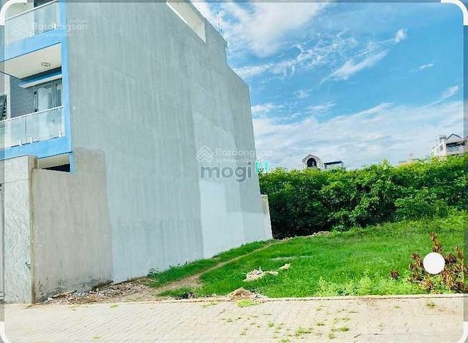Hình ảnh Sót lại lô đất 80m2 Khu dân cư Gia Hoà, Phước Long B, Quận 9. Sổ riêng