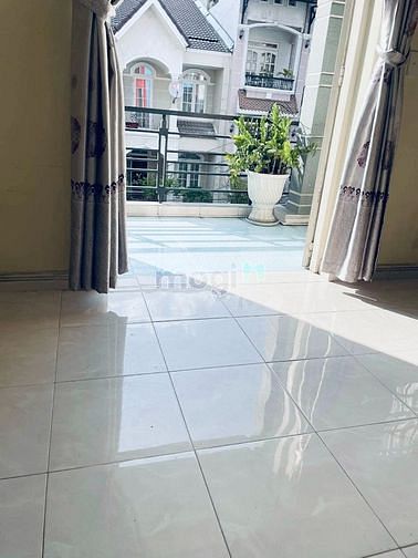 Hình ảnh CHDV P.4 Tân Bình 30m2 có ban công chỉ 5 triệu.