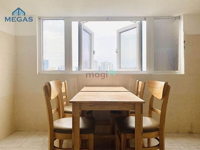 Hình ảnh Phòng trọ có gác 30m2 sẵn máy lạnh ở Tân Bình