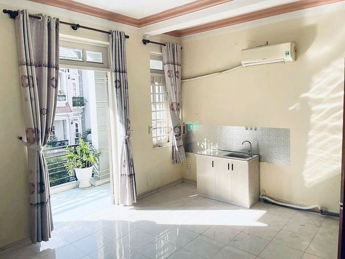 Hình ảnh CHDV P.4 Tân Bình 30m2 có ban công chỉ 5 triệu.