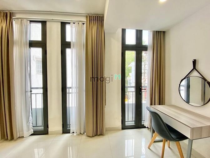 Hình ảnh Cho Thuê Căn Hộ Ban Công Nội Thất Xịn Xò - Ngay Phan Đăng Lưu