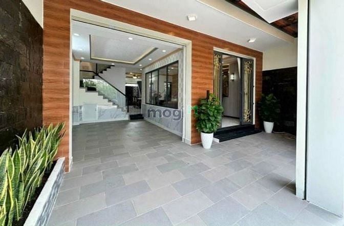 Hình ảnh 🔥🔥🔥SIẾT NỢ NHÀ q3,90m2,3pn,2wc, 2 tỷ850tr, SHR