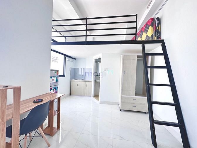 Hình ảnh 👍 DUPLEX ban công + cửa sổ lớn 👍