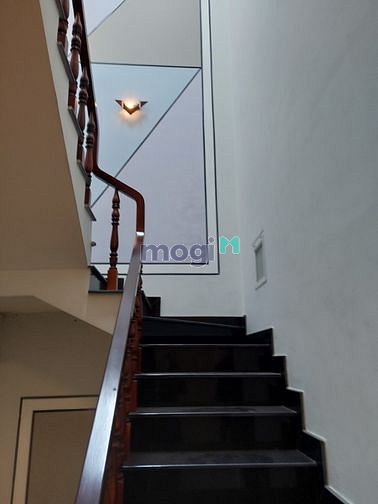Hình ảnh Cho thuê nhà đường Bùi Tư Toàn
