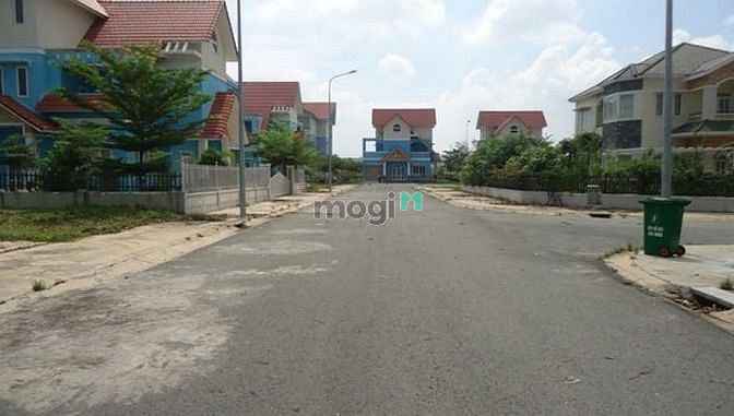Hình ảnh Bán gấp lô đất đường Bến Vân Đồn Phường 5 Quận 4. Giá 2,7 tỷ. Sổ riêng