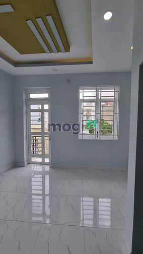 Hình ảnh Bán mới đẹp,đường Lạc Long Quân, Tân Bình,30m2, 4 tầng.
