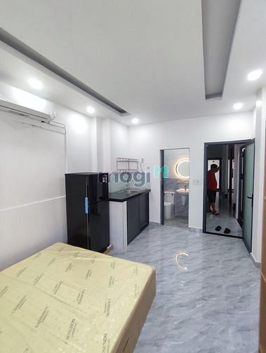 Hình ảnh CHDV FULL Nội Thất _ Ban công Riêng _ Gần chợ Hạnh Thông Tây