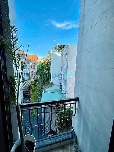 Hình ảnh CHDV cao cấp có ban công mới đẹp Tân Bình