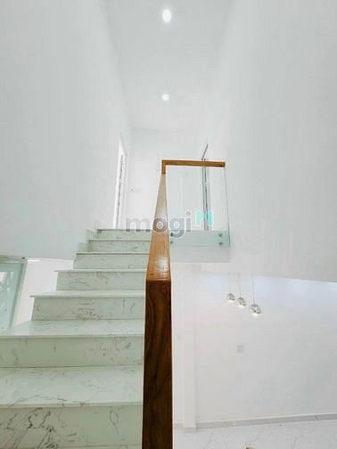 Hình ảnh Chỉ 2Tỷ 200Tr - Bán Nhanh Nhà Huỳnh Tấn Phát Q7 - SHR