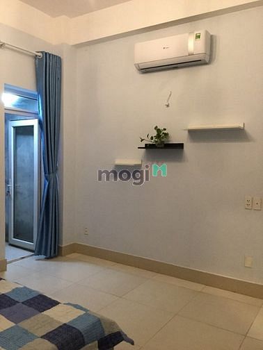 Hình ảnh Ban Công FULL NT Y HÌNH gần Phan Xích Long Phú Nhuận
