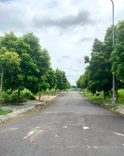 Hình ảnh Thanh lý lô đất mặt tiền Dương Đình Hội, Phước Long B, quận 9. Dt 80m2