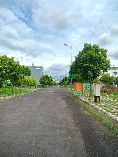 Hình ảnh Thanh lý lô đất mặt tiền Dương Đình Hội, Phước Long B, quận 9. Dt 80m2