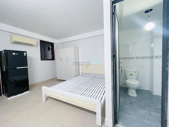 Hình ảnh Trống Sẵn Studio Cửa Sổ - Máy Giặt Riêng - Đối Diện ĐH Bách Khoa