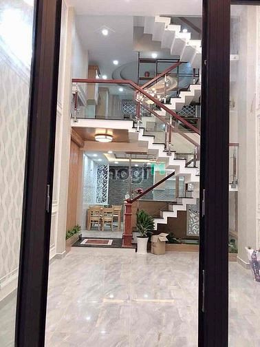 Hình ảnh Nhà HXT Dương Quảng Hàm (3 Lầu 5PN) Mới Đẹp P.5