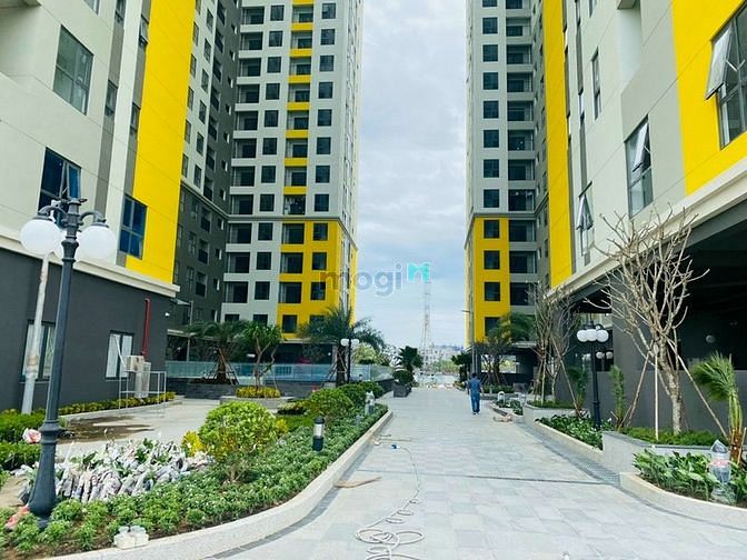Hình ảnh Cho thuê căn góc 2PN làng đại học full nội thất Bcons Plaza