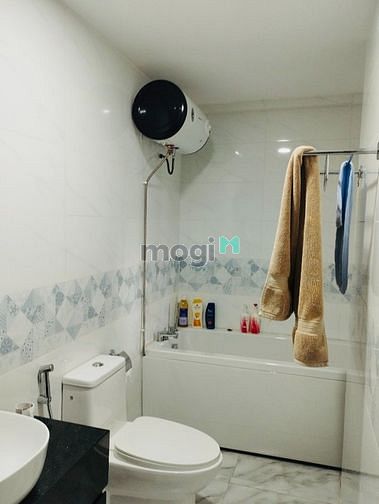 Hình ảnh Cho thuê Penthouse, DT 170m2 3PN 2WC Sân vườn 45m2, view cực đẹp