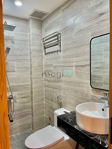 Hình ảnh Căn Hộ Mới 1000% Ngay Nguyễn Gia Trí - Hàng Xanh