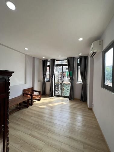 Hình ảnh NHÀ HẺM GIÁ SIÊU MỀM Bán Tôn Đản Q4 58m2 1tỷ76 SHR