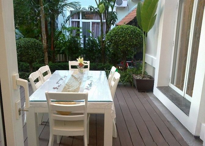 Hình ảnh Cho Thuê biệt thự đơn lập, sân vườn rộng nhà đẹp