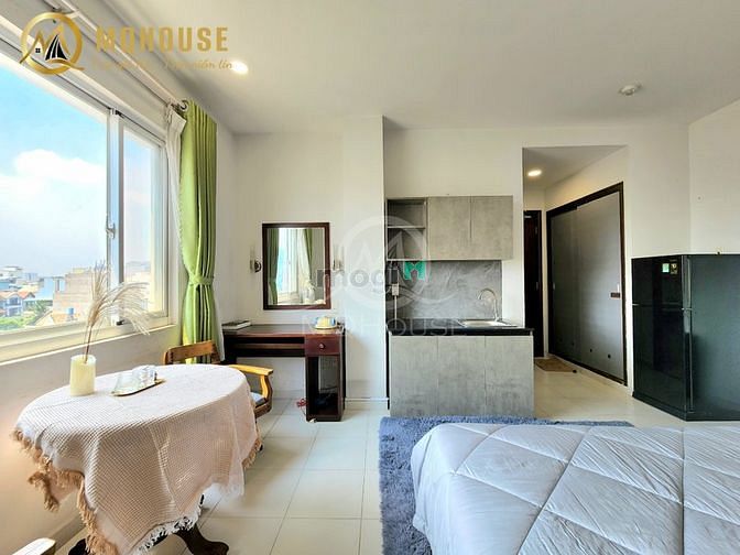 Hình ảnh Mb6623 nạp rút nhanh chóng studio full nội thất cửa sổ lớn gần sân bay, CV Hoàng Văn Thụ