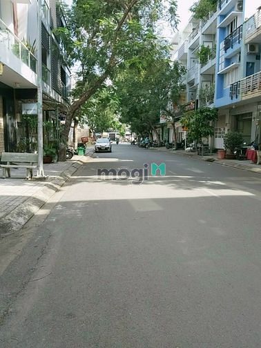 Hình ảnh Dãy trọ 10 phòng, hẻm 8 m, Tân thuận tây, Q7. 6.2*20.