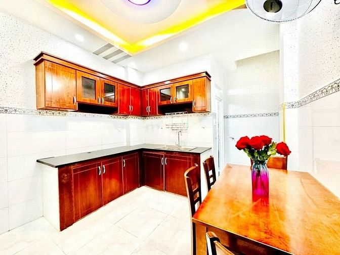 Hình ảnh Cần bán nhà đ.Lê Văn Thịnh, quận 2, S: 48m2, hẻm oto, SHR,1 tỷ250tr