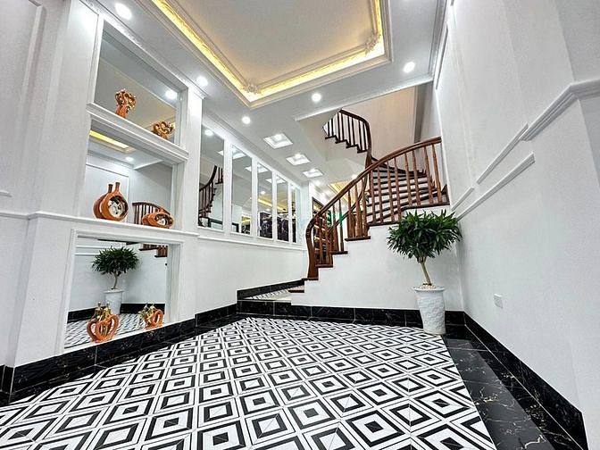 Hình ảnh Bán nhà siêu đẹp Thái Thịnh, 44m2, 4 tầng, 6.3 tỷ