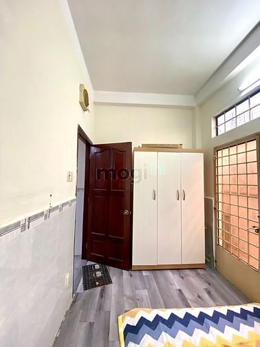 Hình ảnh CHDV Nguyễn Khuyến full nội thất, 2PN, 45M2, Thang máy, cửa sổ