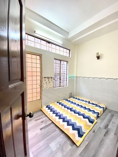 Hình ảnh CHDV Nguyễn Khuyến full nội thất, 2PN, 45M2, Thang máy, cửa sổ
