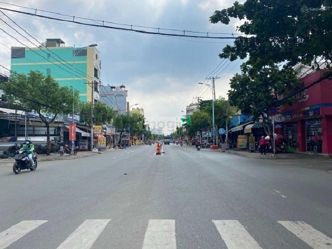 Hình ảnh Sang Đất Quận 50m(5X10)Vuông Vức,gần Aeon Mall Bình Tân,Sổ Riêng