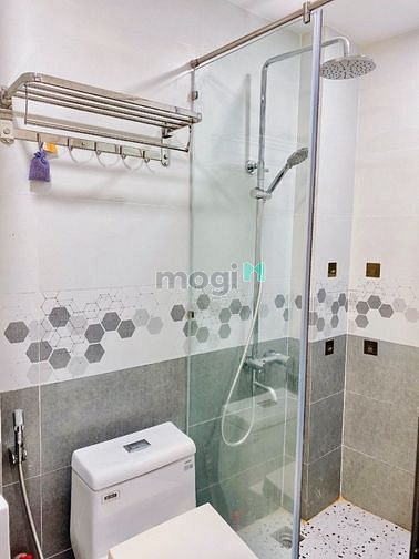 Hình ảnh CHDV Studio Hoa Đào, full nội thất, cửa sổ, ban công, thang máy