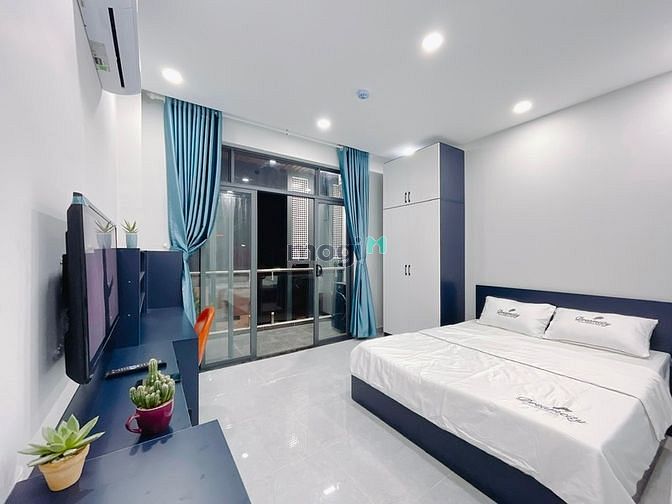 Hình ảnh CHDV Full Nội Thất Ban Công Lớn Thang Máy Lý Chính Thắng Quận 3