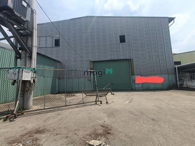 Hình ảnh Cho thuê xưởng dt 1200m2 giá 150tr MT Ql1a Bhh