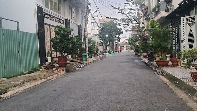 Hình ảnh Cách mặt tiền Nguyễn Sỹ Sách chỉ 10m, ngay đối diện chợ Tân trụ,