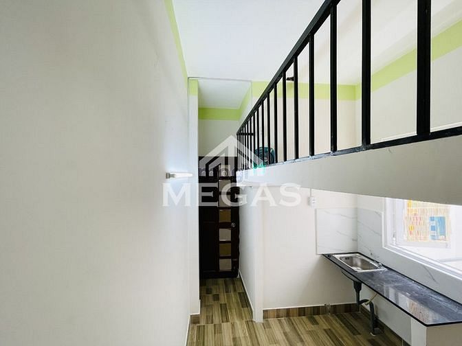 Hình ảnh Phòng trọ có gác tiện sẵn máy lạnh
