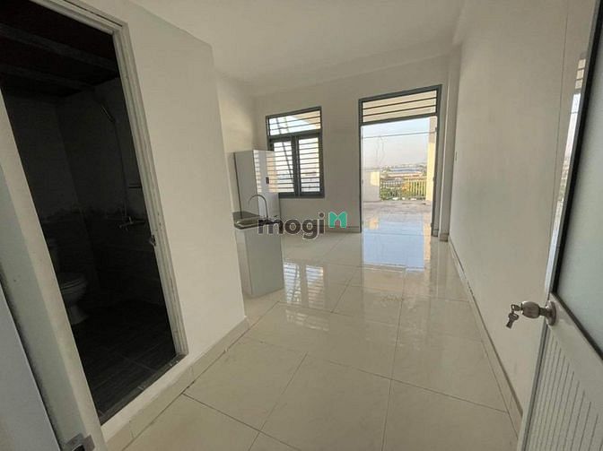 Hình ảnh Phòng trống gần UBND Quận 12 nhé anh chị