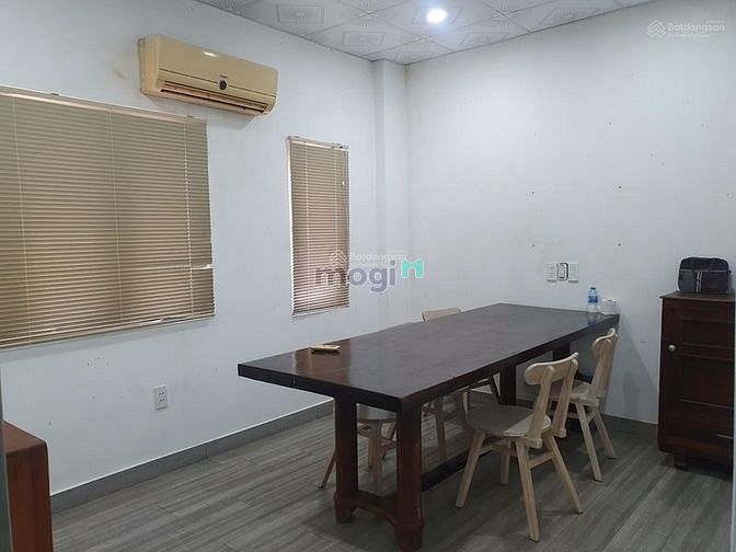 Hình ảnh Cho thuê nhà thiết kế kiểu sân vườn 5x20 Phạm Ngọc Thạch, Quận 3