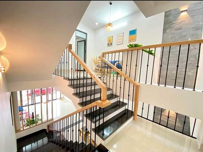 Hình ảnh Nhà hxh 56m2 đường Phạm Văn Bánh. SHR