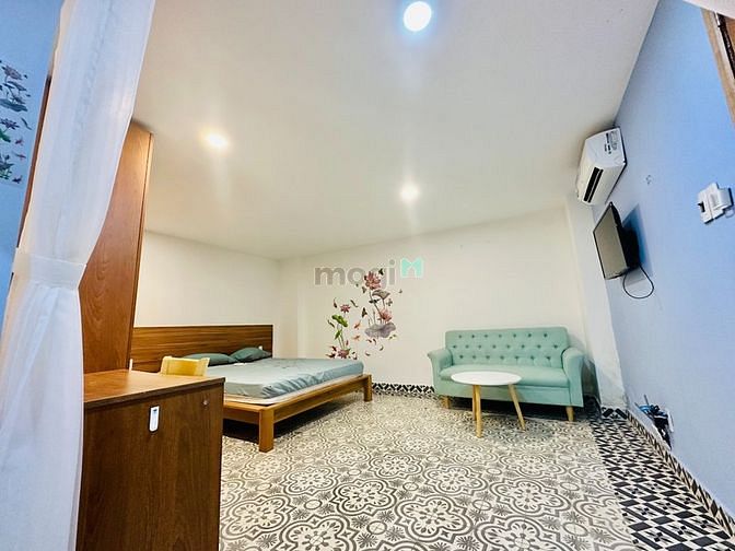 Hình ảnh CHDV Hoàng Hoa Thám full nội thất, kệ bếp, cửa sổ, thang máy, an ninh