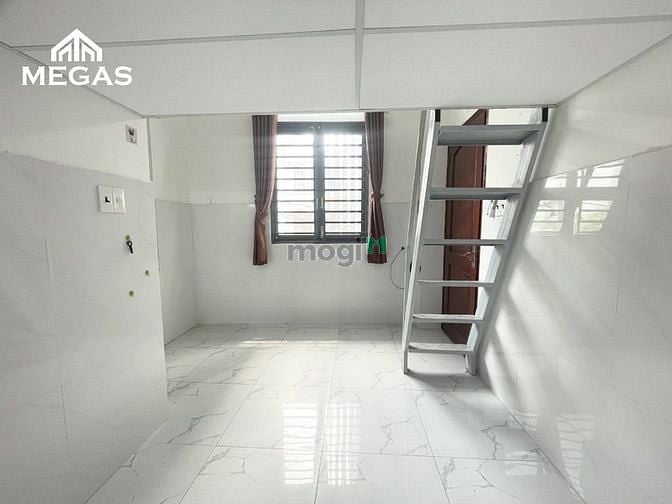 Hình ảnh Phòng có gác ở được 3-4 người, đối diện Go! - quận 7
