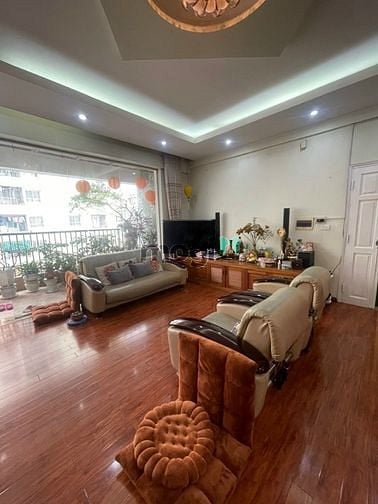 Hình ảnh Bán chung cư Văn Khê Hà Đông, dt 145m2, giá chỉ 23.4triêu/m2, full đồ