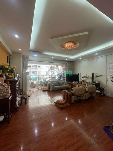 Hình ảnh Bán chung cư Văn Khê Hà Đông, dt 145m2, giá chỉ 23.4triêu/m2, full đồ