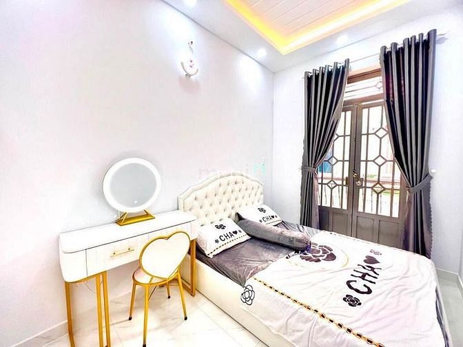 Hình ảnh NHÀ HẺM MỚI TINH Bán Tôn Đản Q4 57m2 1tỷ675 SHR