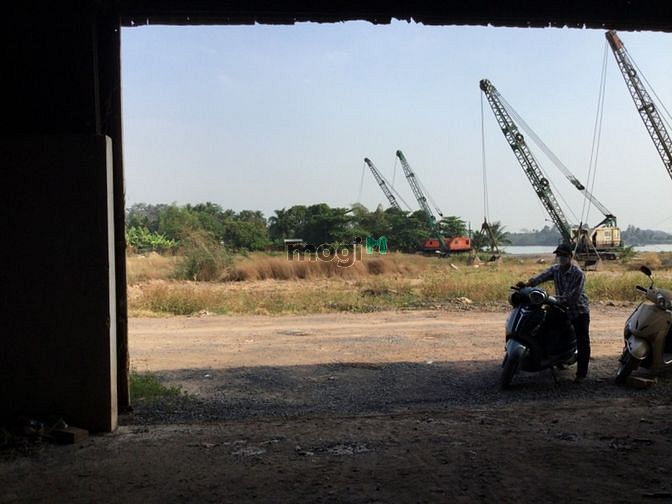 Hình ảnh Cho thuê đất Mt 680 đường lã Xuân oai f Long trường quận 9