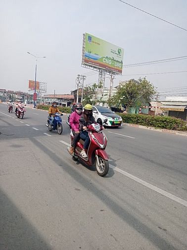 Hình ảnh Bán nhà trệt lầu 96m2, gần tram thu phí lái thiêu Thuận An