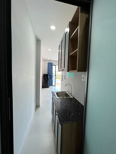 Hình ảnh Cho Thuê Căn Hộ Bình Thạnh Có Bancol,Thang Máy Cao Cấp Gần Hutech