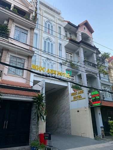 Hình ảnh *Bán khách sạn khu sân bay HẦM TRỆT 4 LẦU 5x22 HĐT: 100 triệu/th