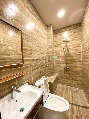 Hình ảnh Cho thuê chung cư mini nội thất gỗ cửa sổ lớn thoáng mát